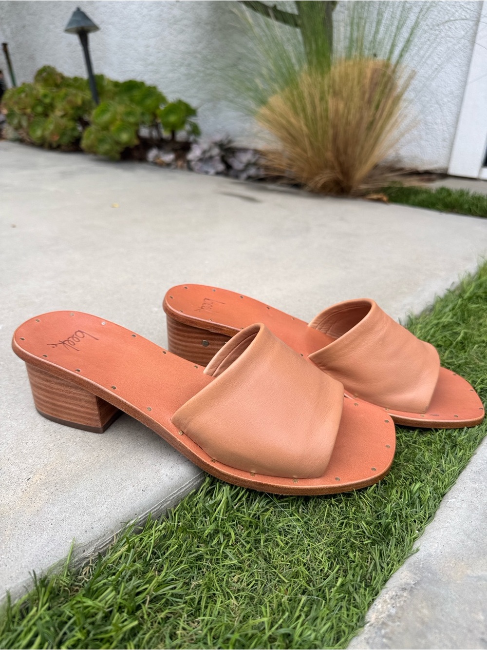 Beek Emerald Heels in Honey Tan Leather